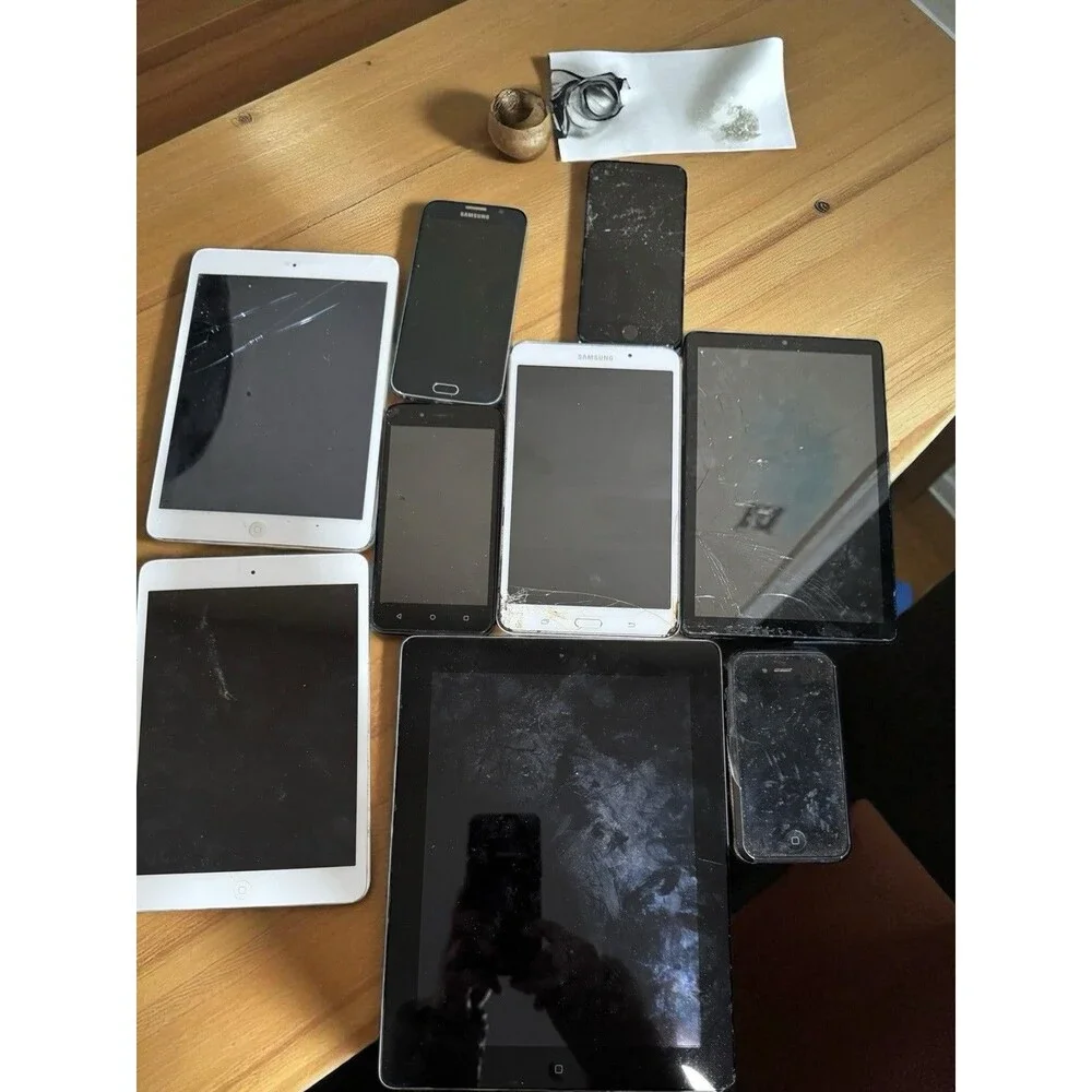 Lot of 12 iPhone iPad Samsung TCL Plus Phones & Tablets Parts